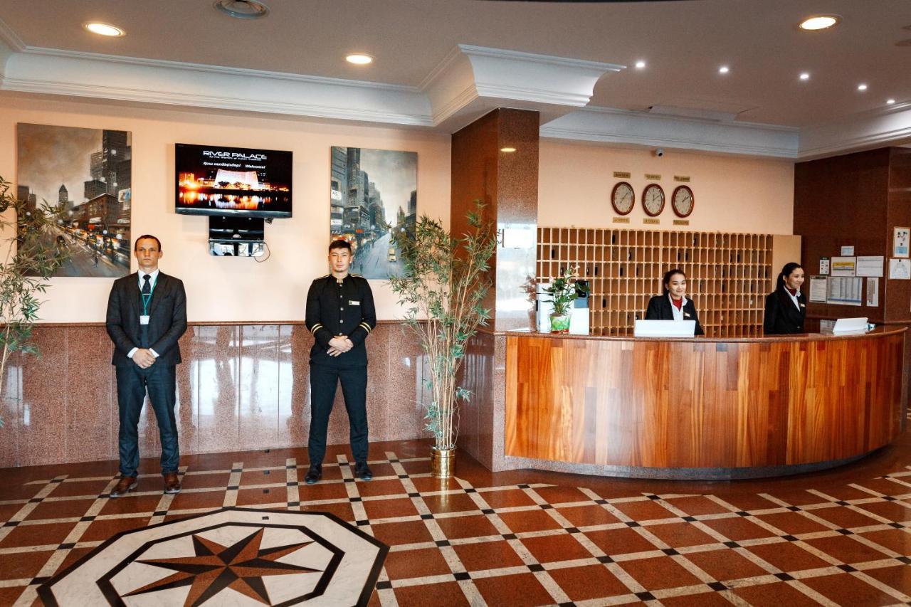 River Palace Hotel Atyrau Exterior photo